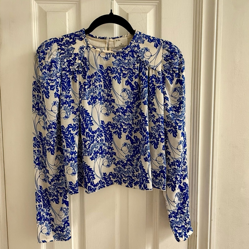 Le Fou by Wilfred Blue & White Floral Blouse – Elegant Statement Top